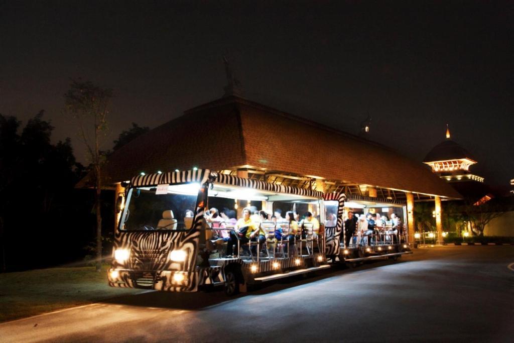 Chiangmai Night Safari Resort Чиангмай Екстериор снимка